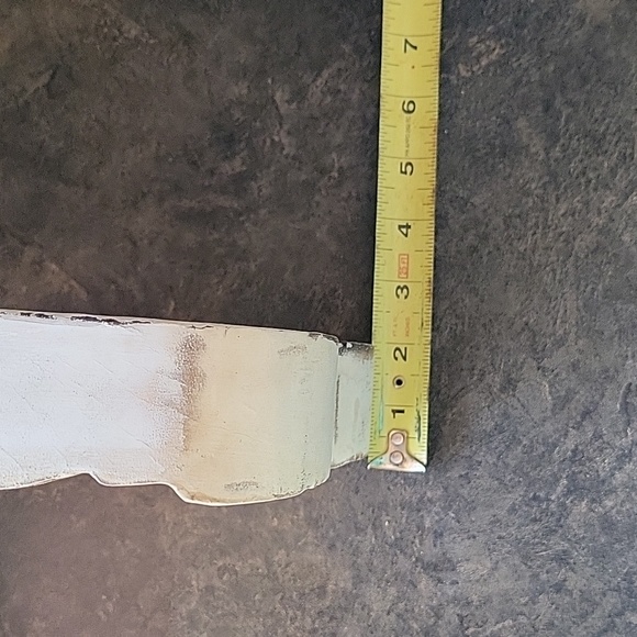 Letter 'B' Decoration - Picture 4 of 6